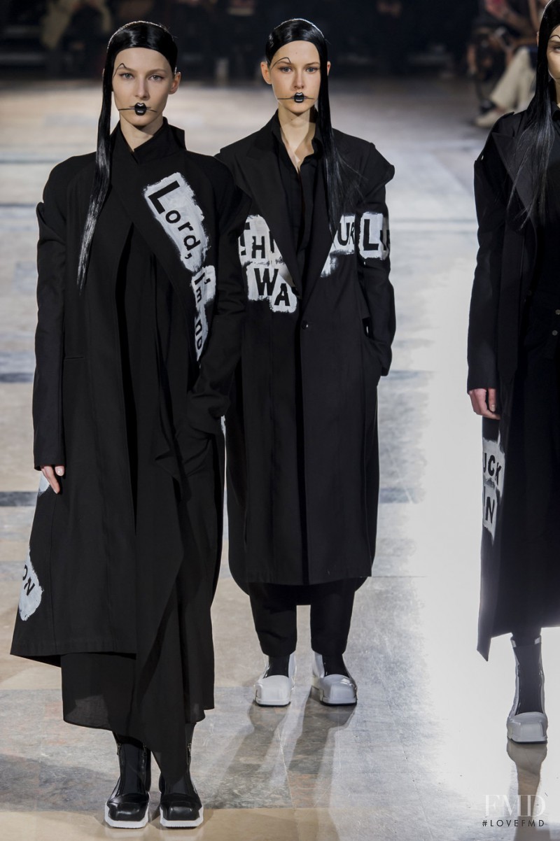 Yohji Yamamoto fashion show for Autumn/Winter 2016