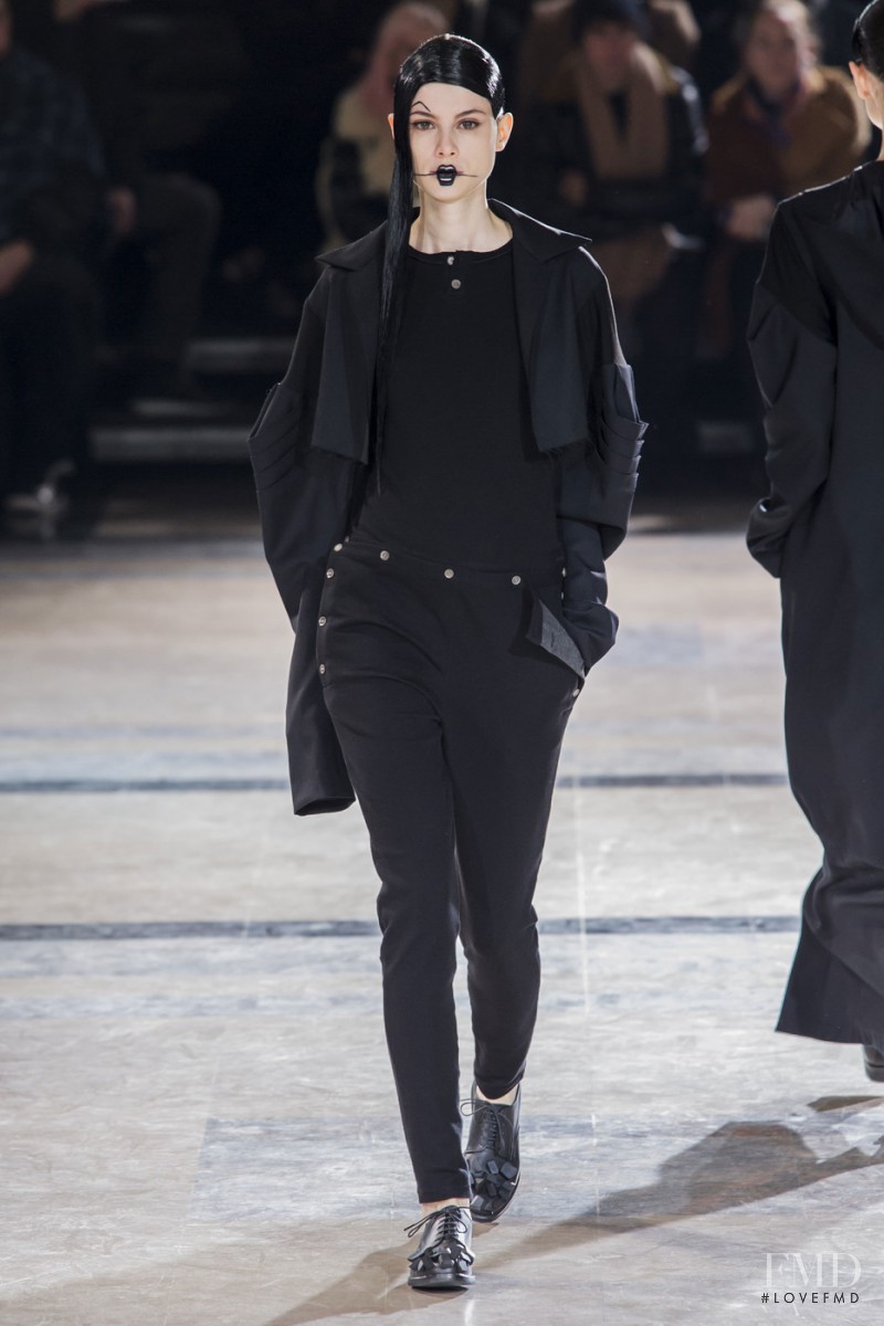 Yohji Yamamoto fashion show for Autumn/Winter 2016