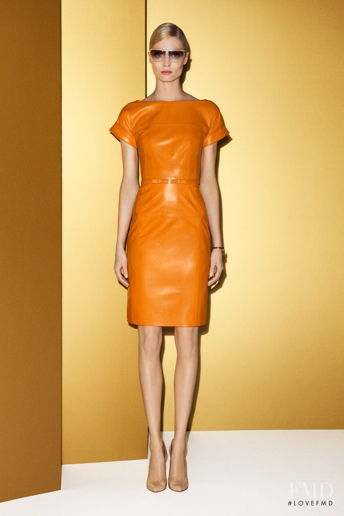 Melissa Tammerijn featured in  the Gucci fashion show for Resort 2012