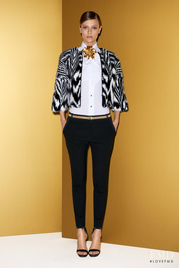 Martha Streck featured in  the Gucci fashion show for Resort 2012