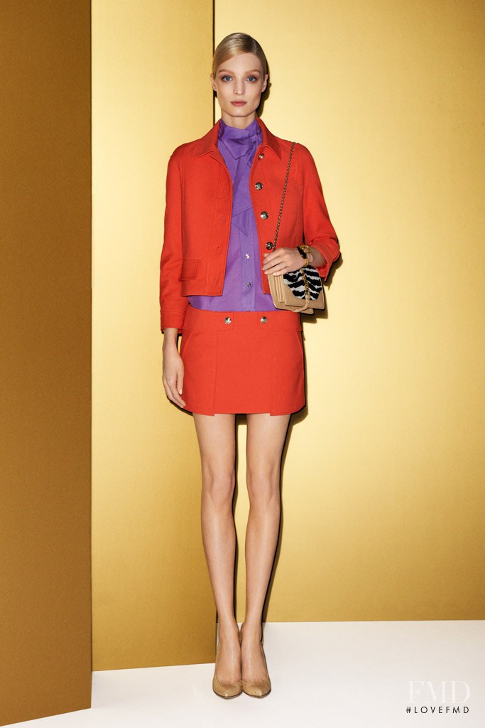 Melissa Tammerijn featured in  the Gucci fashion show for Resort 2012