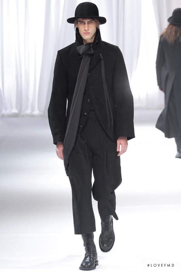 Ann Demeulemeester fashion show for Autumn/Winter 2013