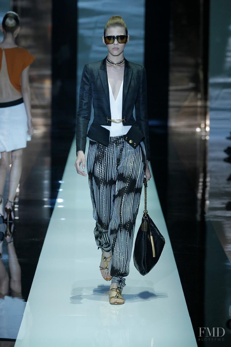 Yulia Kharlapanova featured in  the Gucci fashion show for Spring/Summer 2012