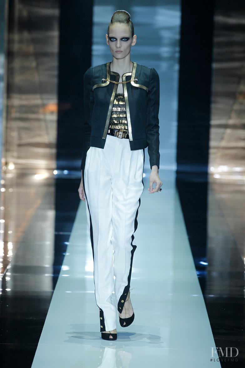 Zuzanna Bijoch featured in  the Gucci fashion show for Spring/Summer 2012