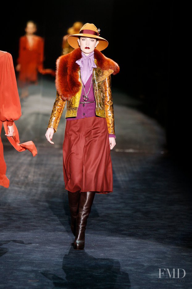 Jacquelyn Jablonski featured in  the Gucci fashion show for Autumn/Winter 2011