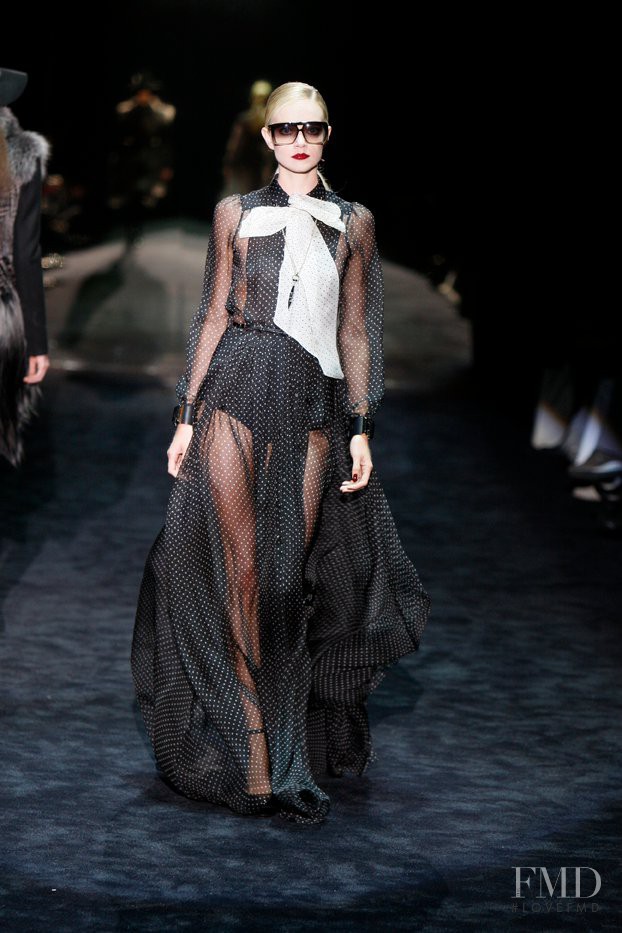Lindsay Ellingson featured in  the Gucci fashion show for Autumn/Winter 2011
