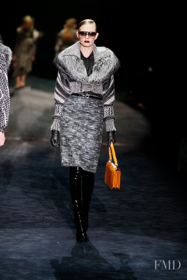 Nimuë Smit featured in  the Gucci fashion show for Autumn/Winter 2011