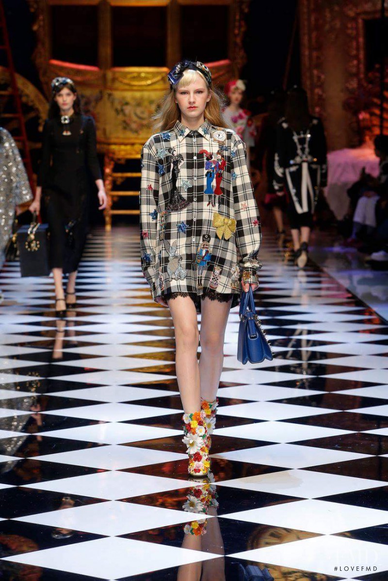 Dolce & Gabbana fashion show for Autumn/Winter 2016