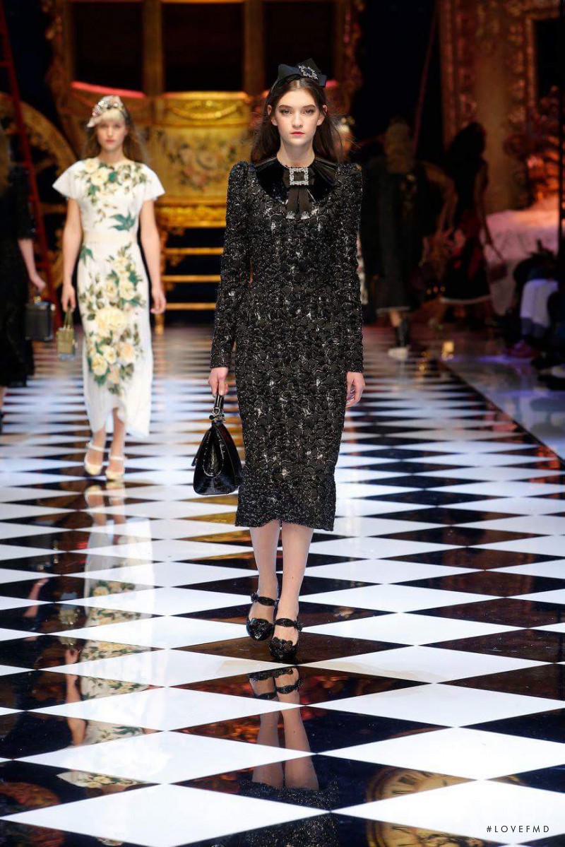 Yuliia Ratner featured in  the Dolce & Gabbana fashion show for Autumn/Winter 2016