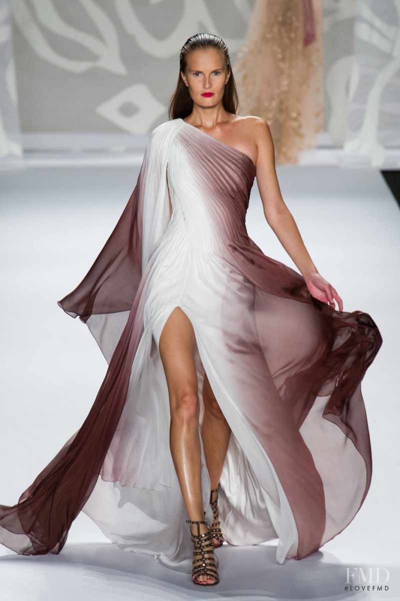 Monique Lhuillier fashion show for Spring/Summer 2014