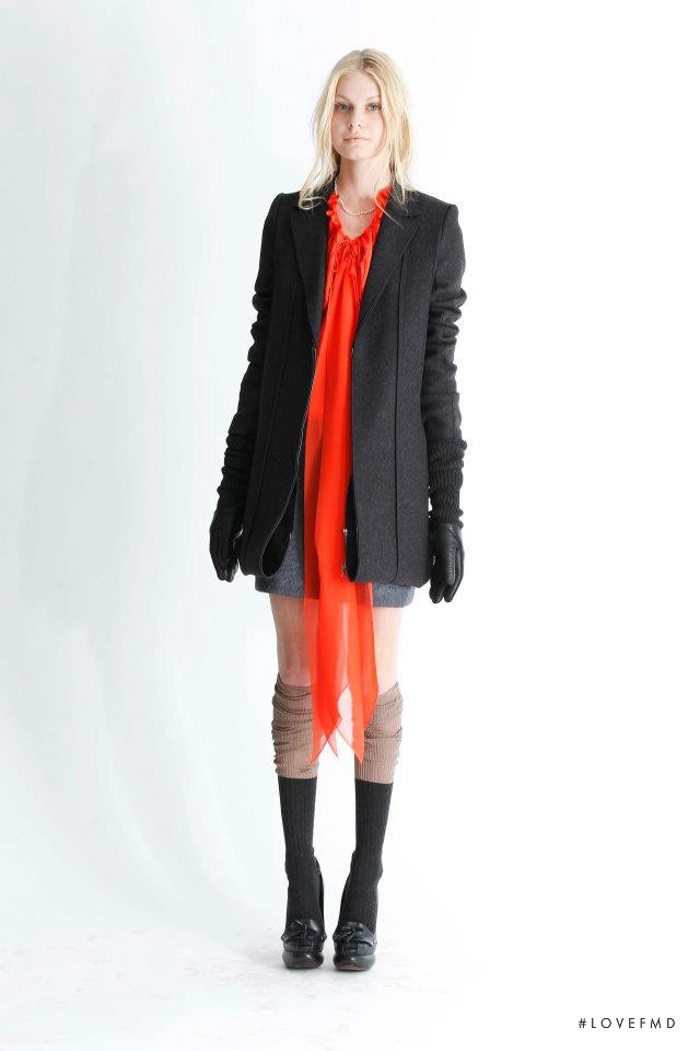 Kate Wagoner featured in  the Vera Wang fashion show for Pre-Fall 2012