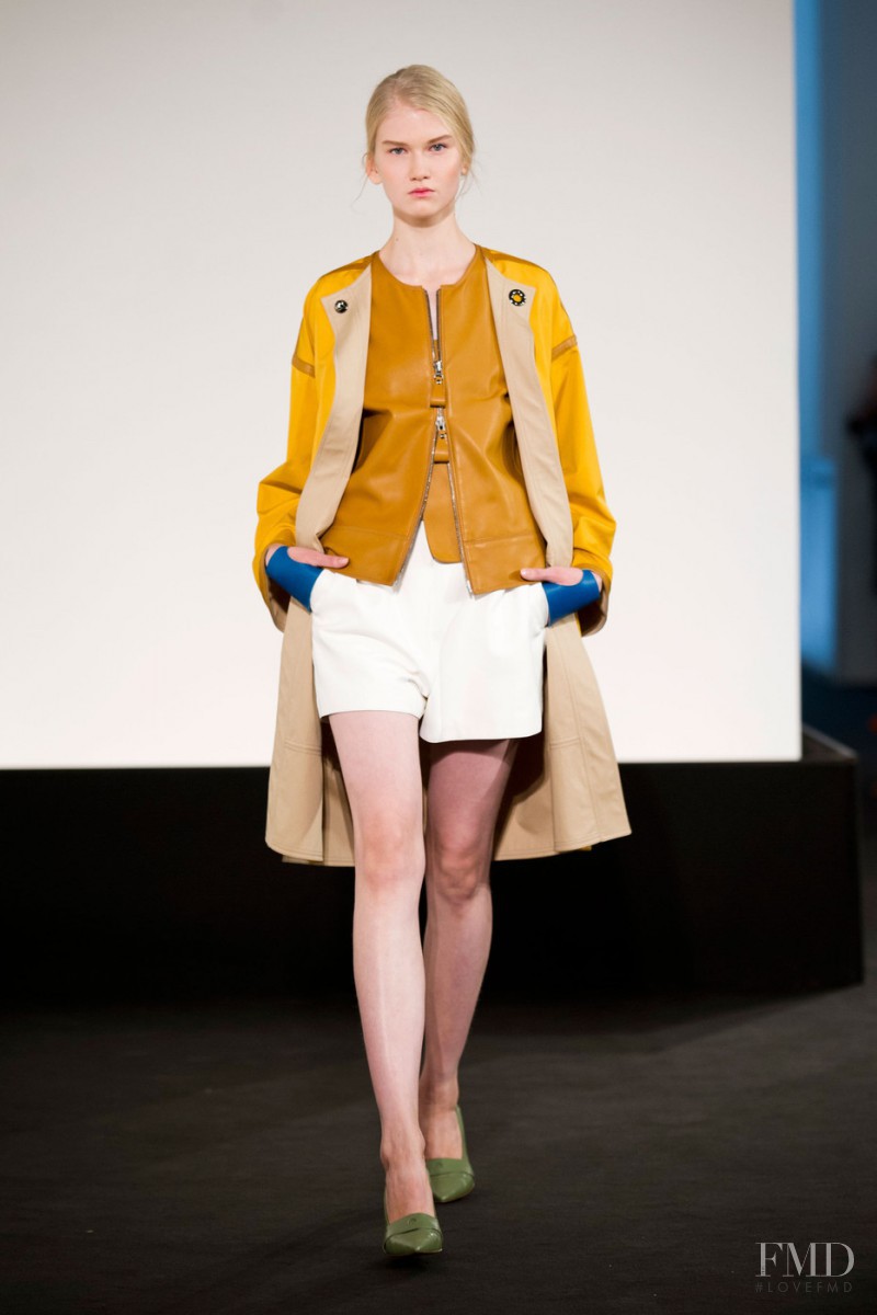 Anna Martynova featured in  the Hermès fashion show for Spring/Summer 2013