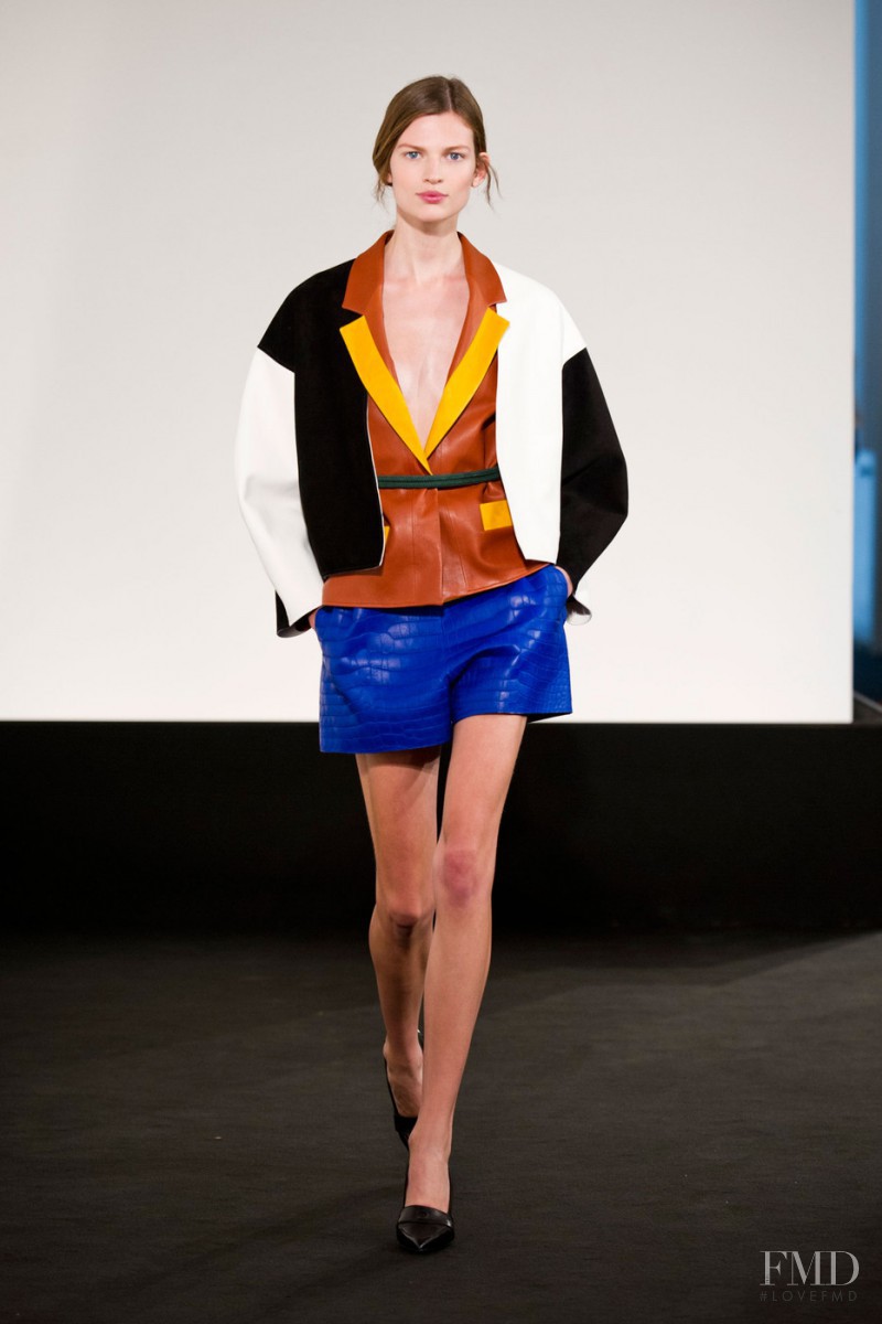 Bette Franke featured in  the Hermès fashion show for Spring/Summer 2013