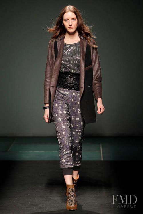 Iris Egbers featured in  the Custo Barcelona fashion show for Autumn/Winter 2013