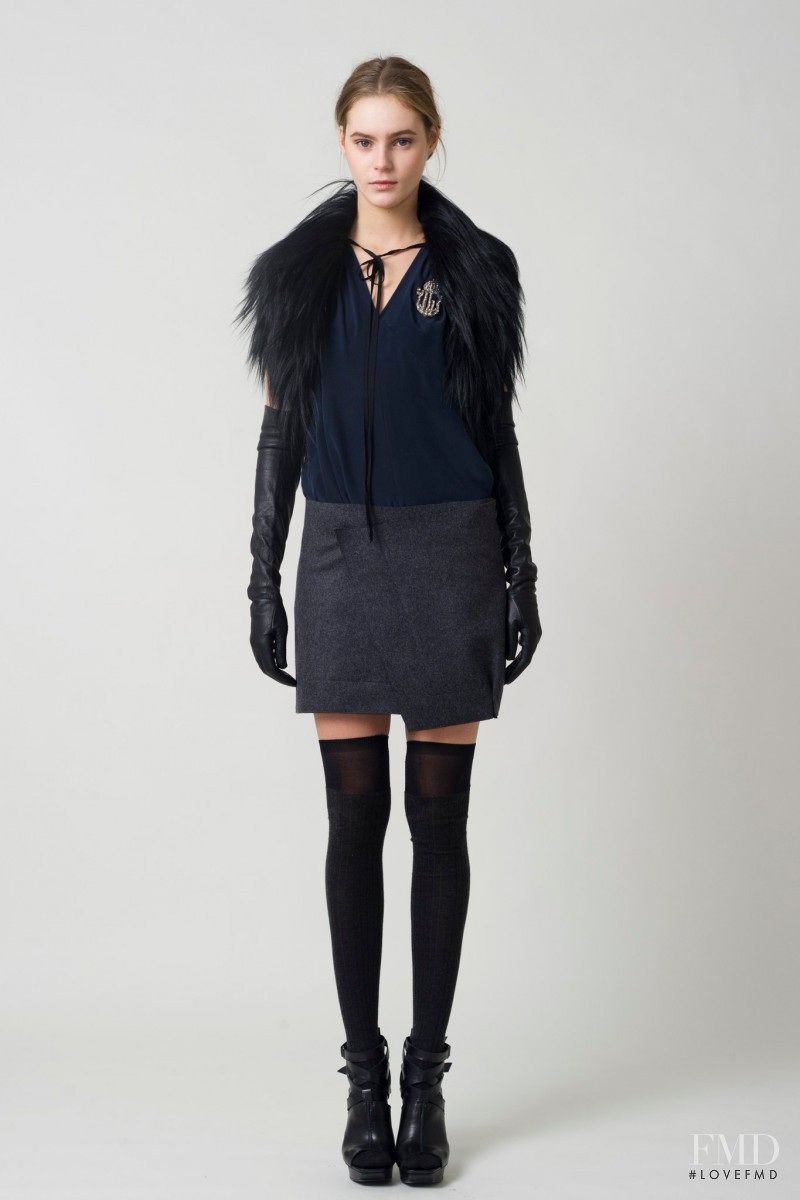 Julia Ivanyuk featured in  the Vera Wang fashion show for Pre-Fall 2011