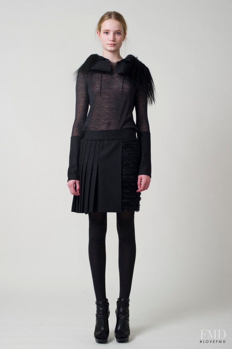 Maud Welzen featured in  the Vera Wang fashion show for Pre-Fall 2011