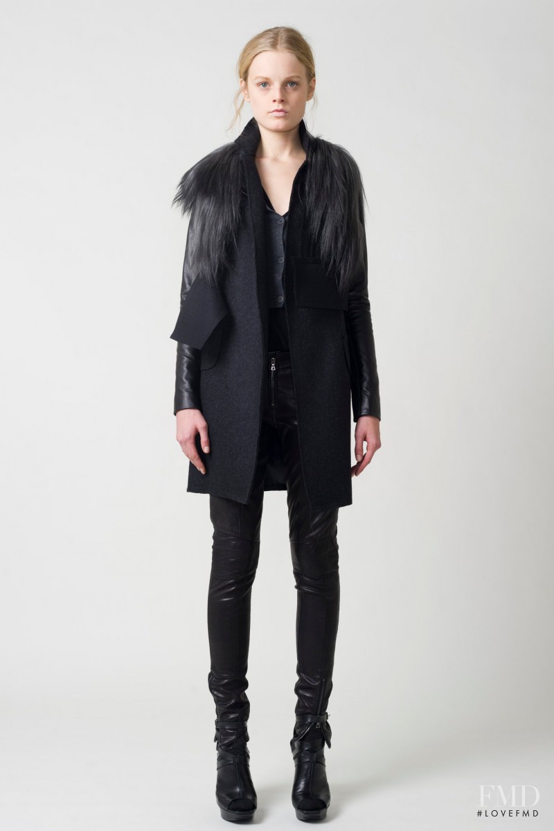 Hanne Gaby Odiele featured in  the Vera Wang fashion show for Pre-Fall 2011