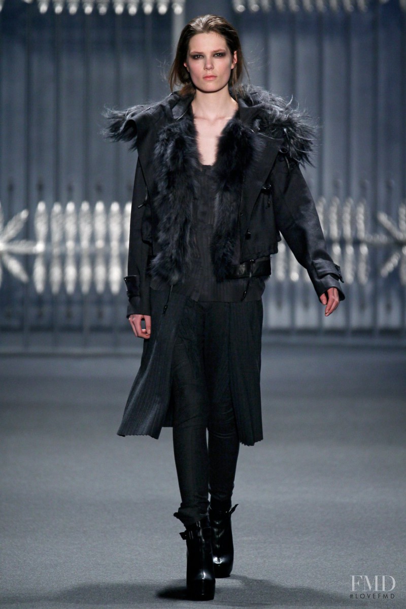 Caroline Brasch Nielsen featured in  the Vera Wang fashion show for Autumn/Winter 2011