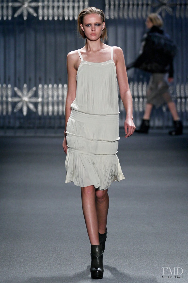 Frida Gustavsson featured in  the Vera Wang fashion show for Autumn/Winter 2011