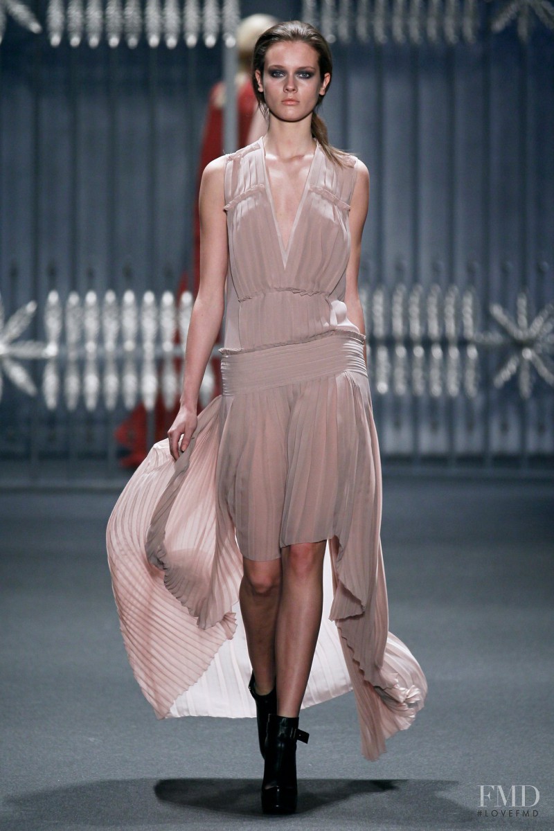 Monika Jagaciak featured in  the Vera Wang fashion show for Autumn/Winter 2011
