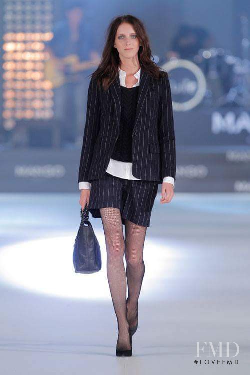 Iris Egbers featured in  the Mango fashion show for Spring/Summer 2014