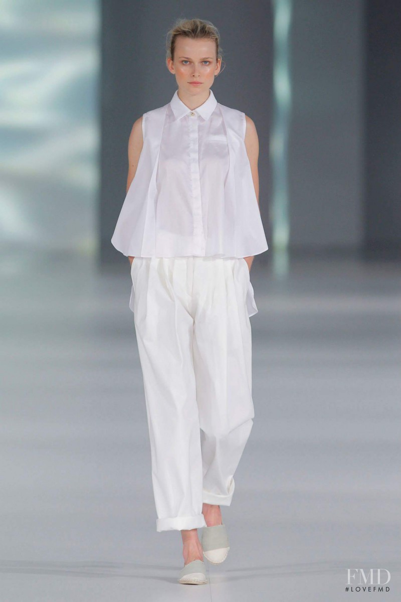 Sur fashion show for Spring/Summer 2014