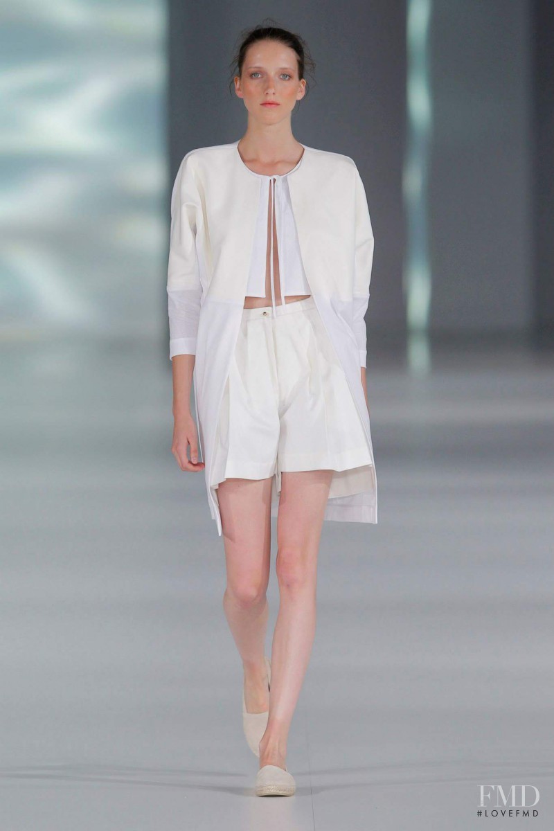 Iris Egbers featured in  the Sur fashion show for Spring/Summer 2014