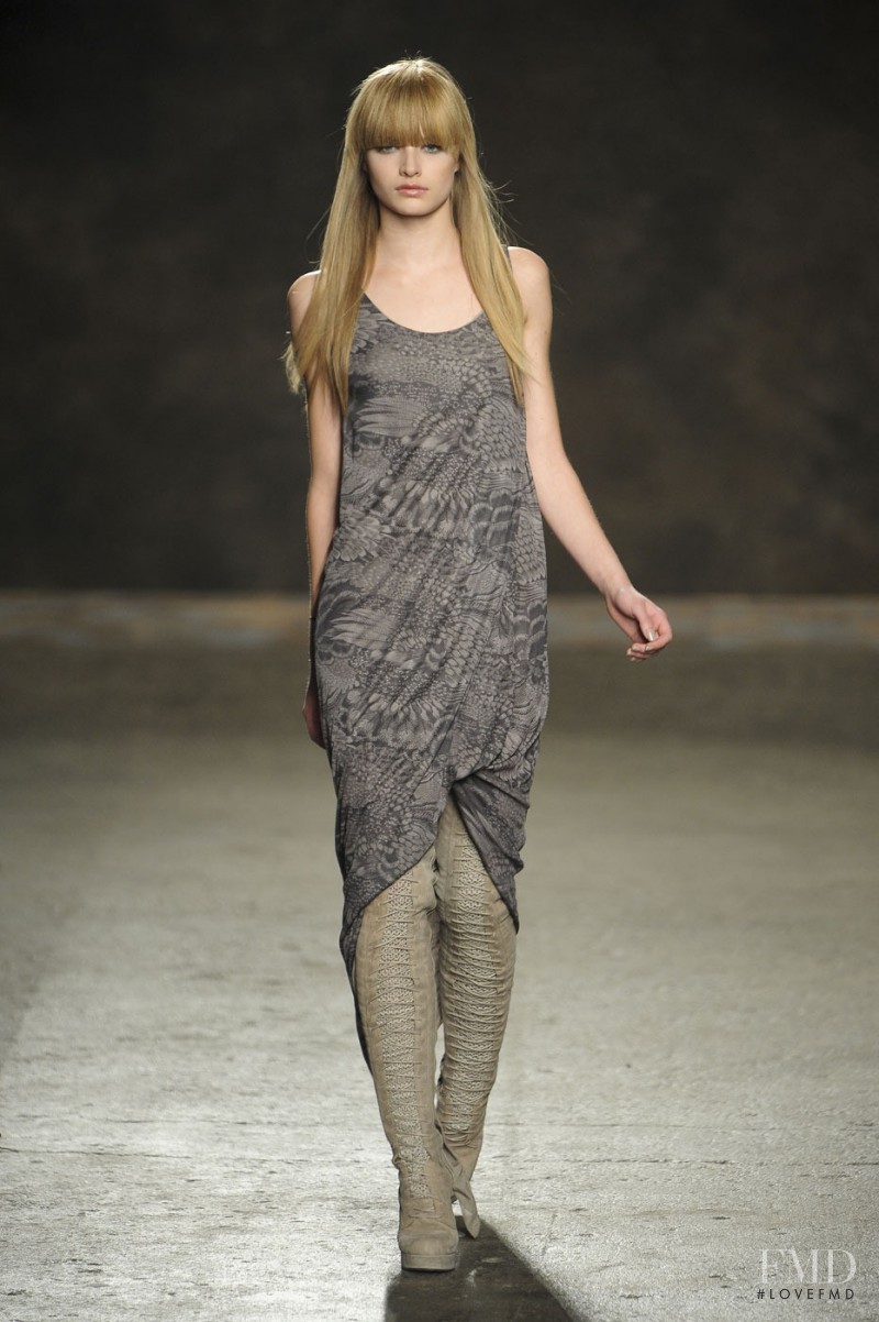 DooRi fashion show for Autumn/Winter 2011