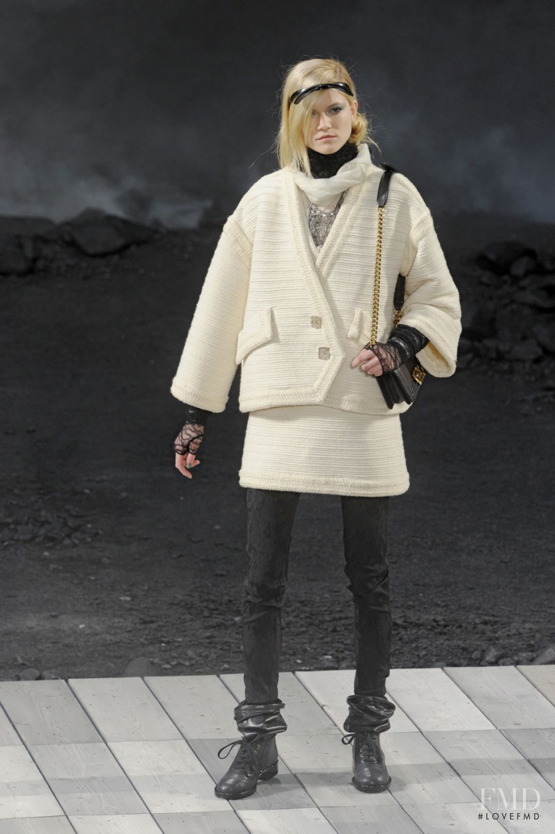 Kasia Struss featured in  the Chanel fashion show for Autumn/Winter 2011
