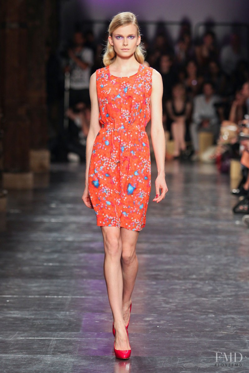 Cacharel fashion show for Spring/Summer 2012