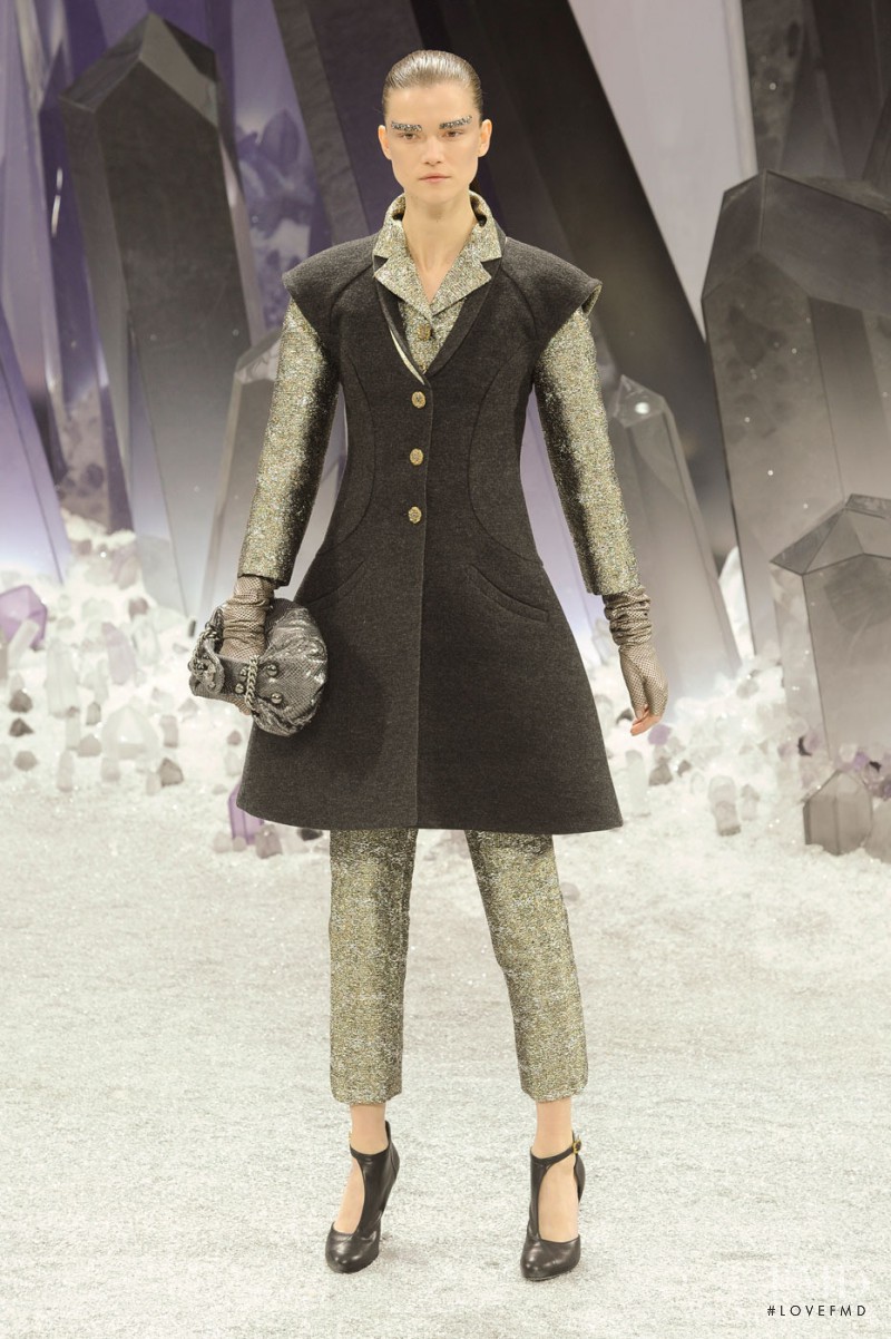 Kasia Struss featured in  the Chanel fashion show for Autumn/Winter 2012