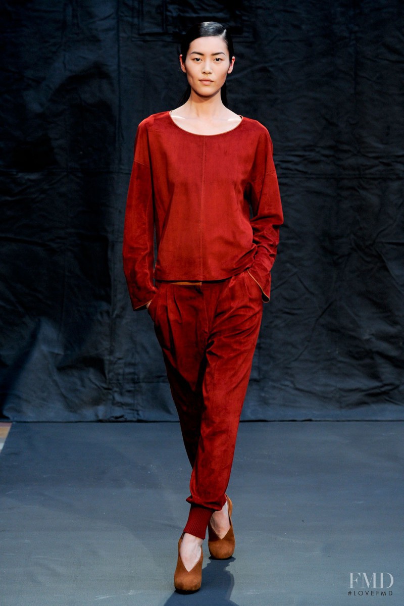 Liu Wen featured in  the Hermès fashion show for Autumn/Winter 2012