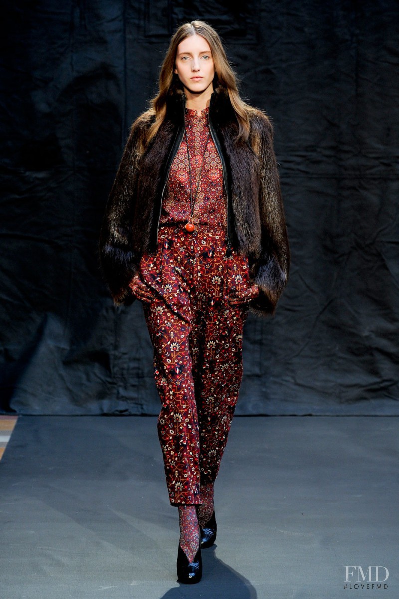 Iris Egbers featured in  the Hermès fashion show for Autumn/Winter 2012