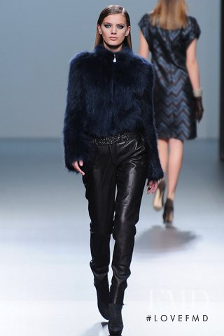 Bregje Heinen featured in  the Roberto Torretta fashion show for Autumn/Winter 2012