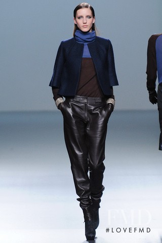 Iris Egbers featured in  the Roberto Torretta fashion show for Autumn/Winter 2012