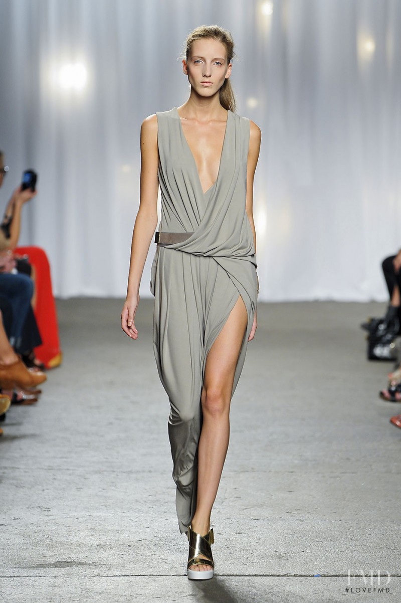 Iris Egbers featured in  the DooRi fashion show for Spring/Summer 2012