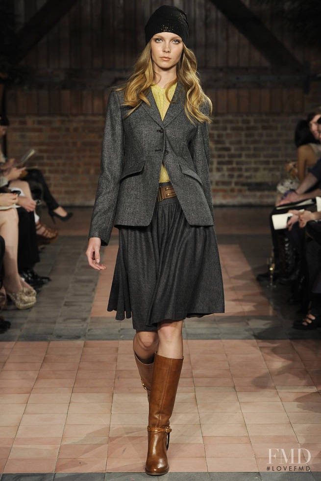 Banana Republic fashion show for Autumn/Winter 2011