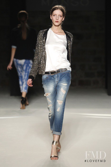 Iris Egbers featured in  the Mango fashion show for Spring/Summer 2012