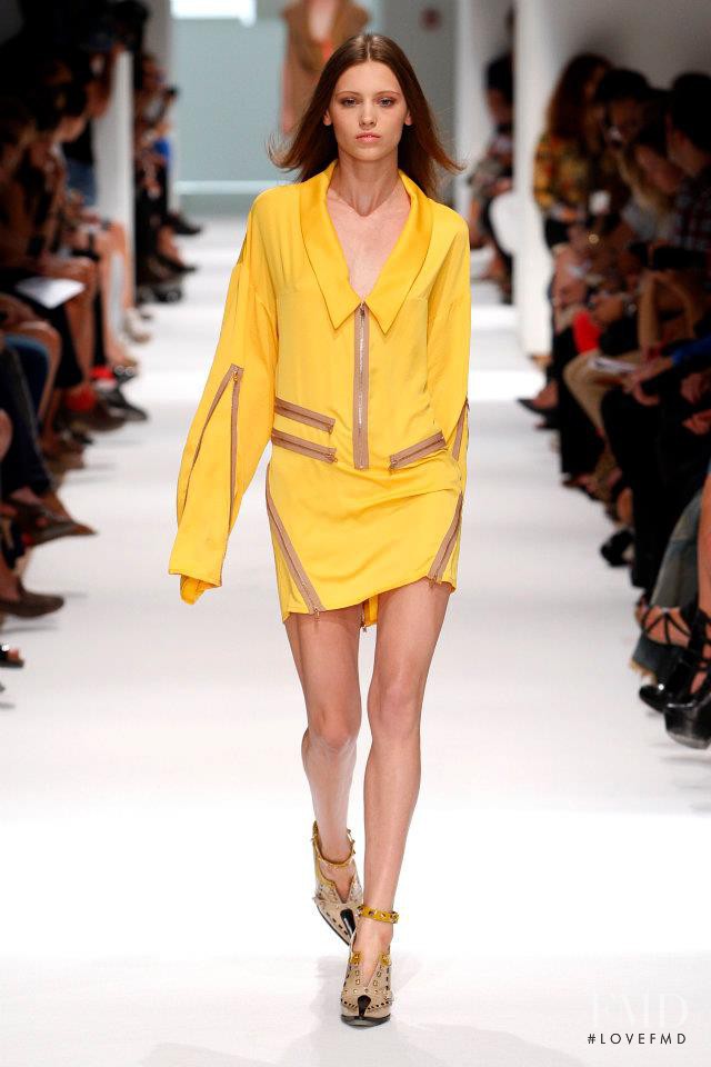 Felipe Oliveira Baptista fashion show for Spring/Summer 2012