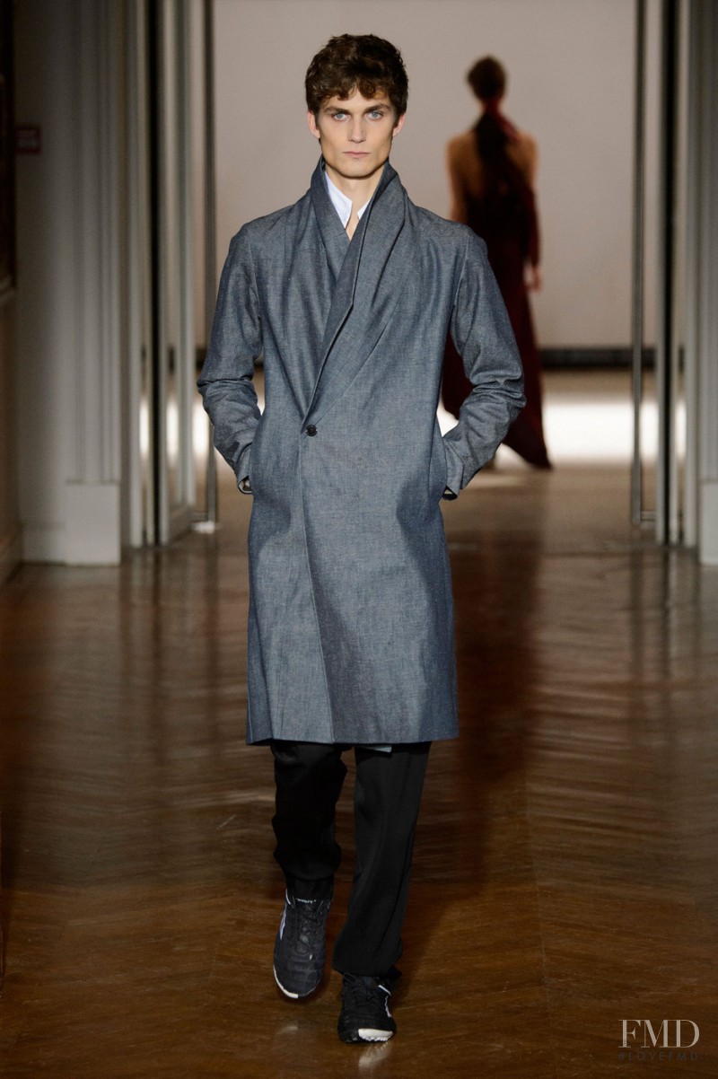Atelier GustavoLins fashion show for Spring/Summer 2015