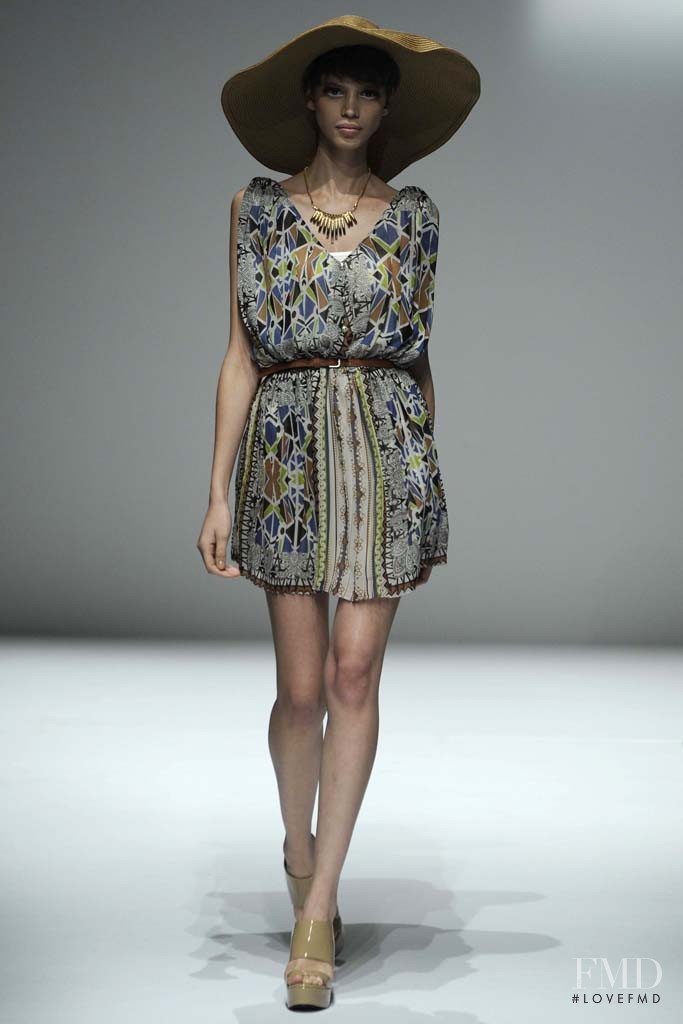 Amanda de Oliveira Queiroz featured in  the Deceive fashion show for Spring/Summer 2013