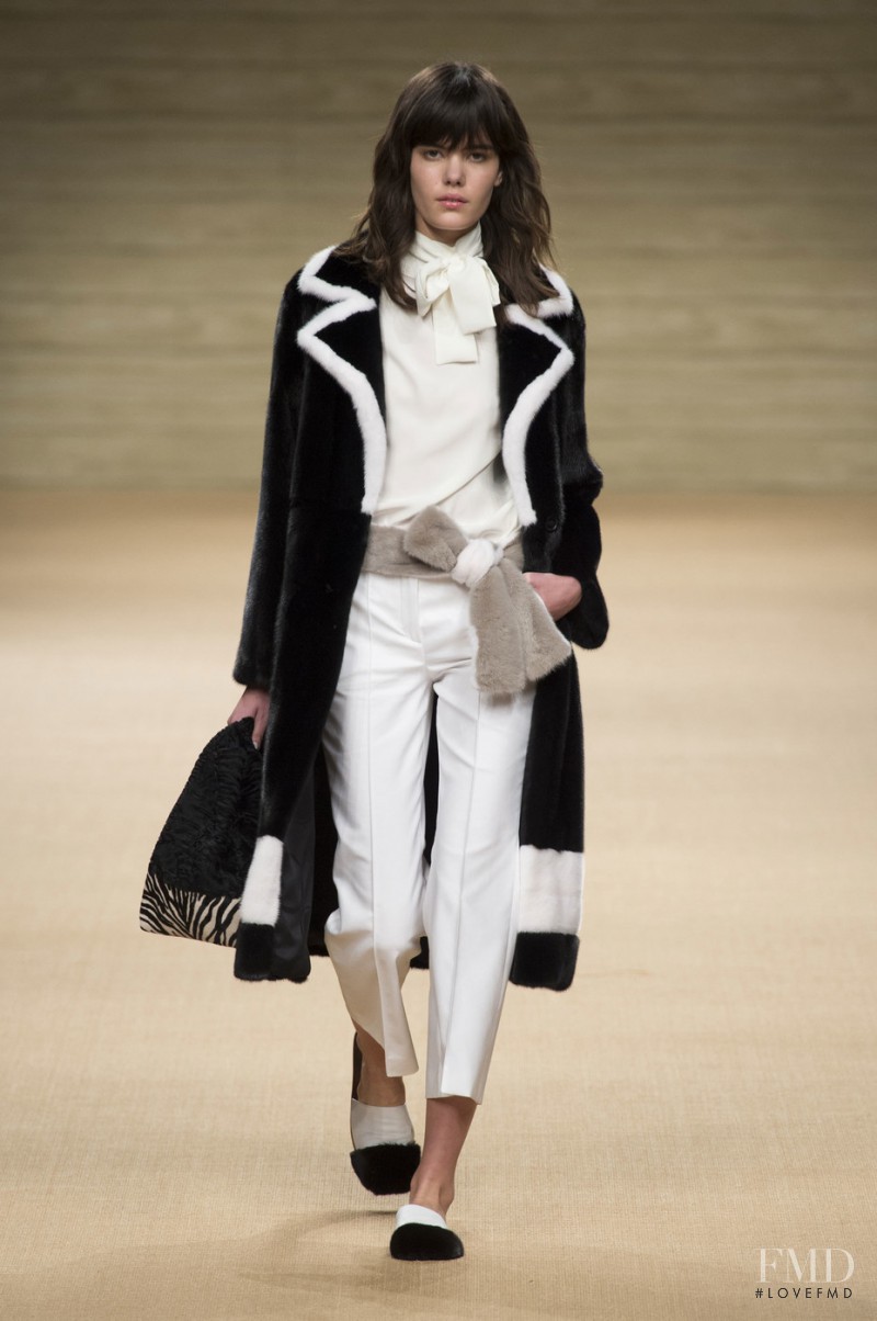 Simonetta Ravizza fashion show for Autumn/Winter 2016