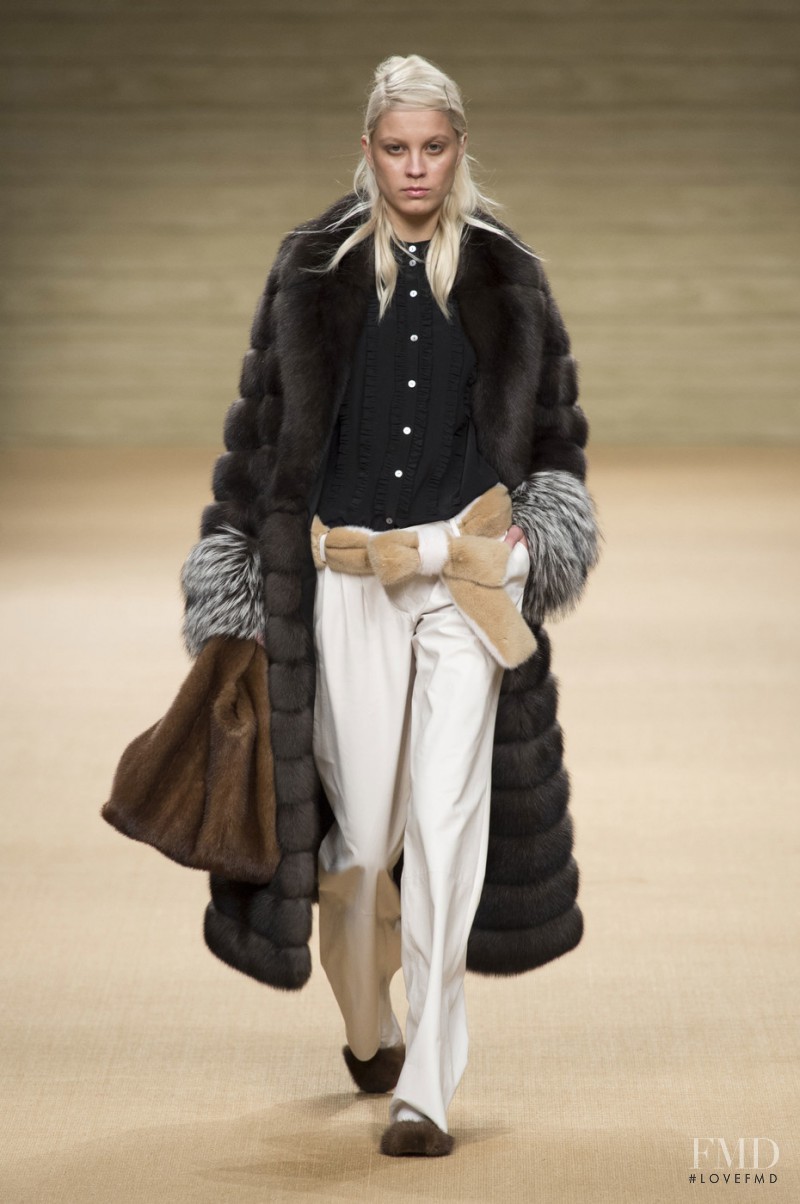 Simonetta Ravizza fashion show for Autumn/Winter 2016