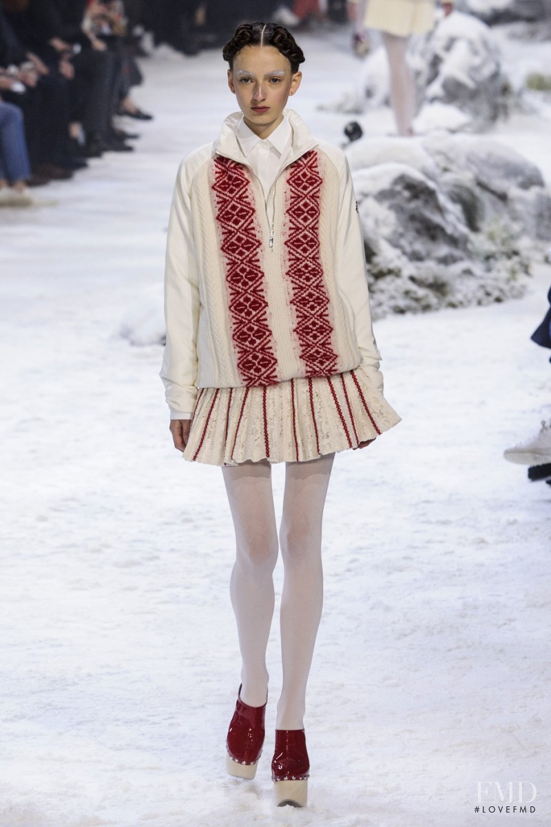 Moncler Gamme Rouge fashion show for Autumn/Winter 2016