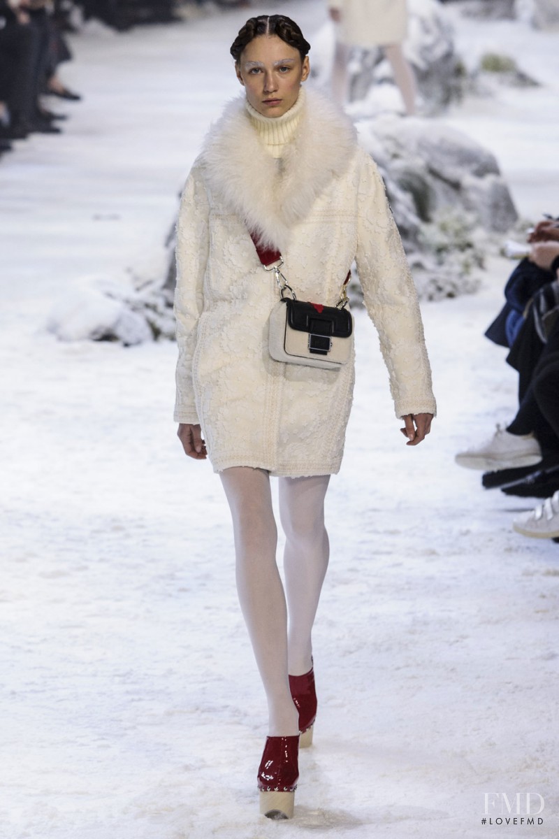 Moncler Gamme Rouge fashion show for Autumn/Winter 2016