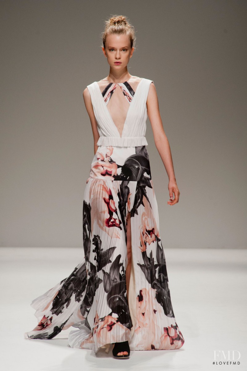 Alisha Judge featured in  the Bibhu Mohapatra fashion show for Spring/Summer 2014