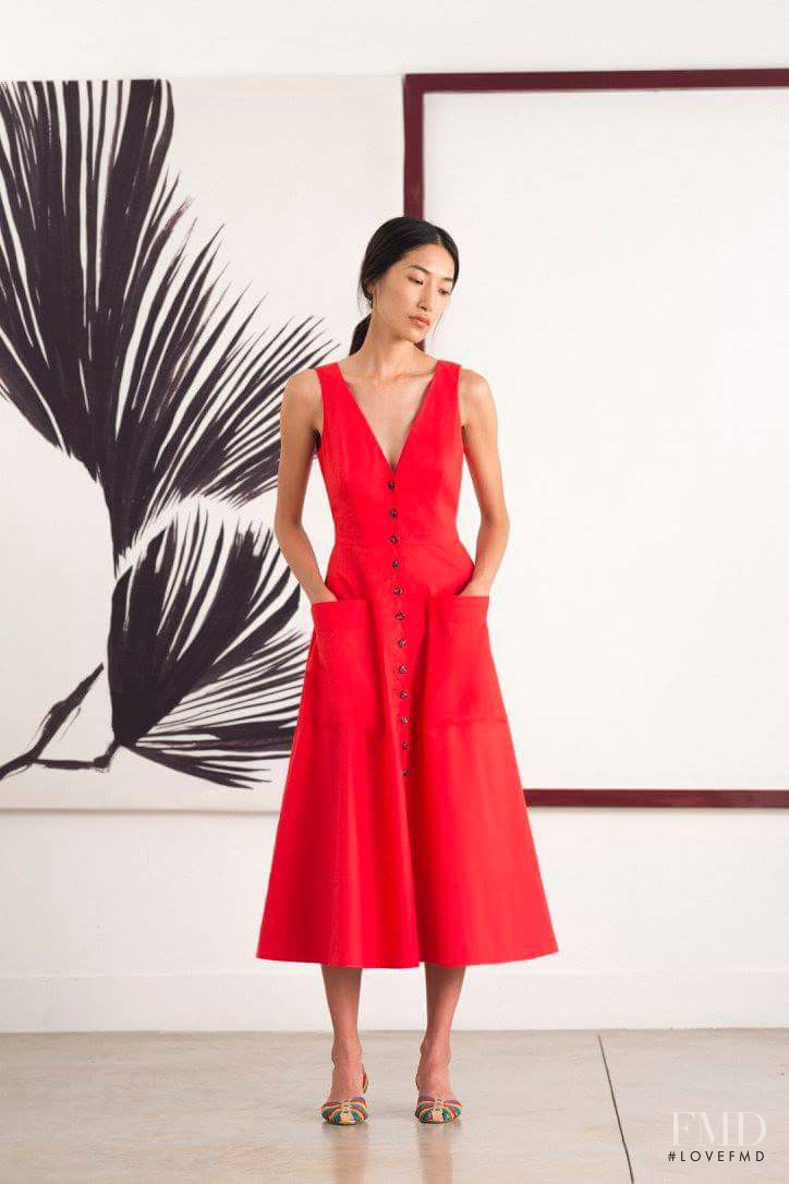 Gigi Jeon featured in  the Saloni fashion show for Spring/Summer 2016