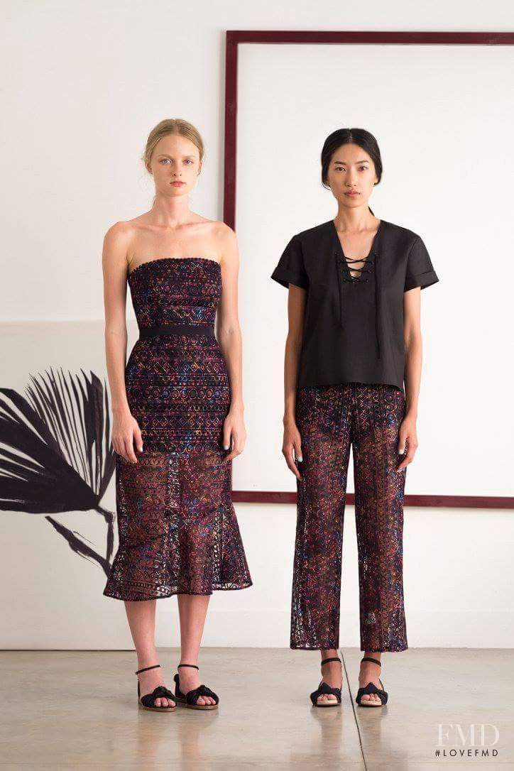 Gigi Jeon featured in  the Saloni fashion show for Spring/Summer 2016