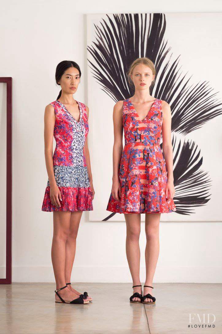 Gigi Jeon featured in  the Saloni fashion show for Spring/Summer 2016