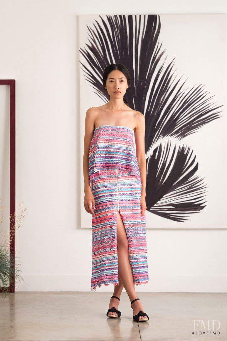 Gigi Jeon featured in  the Saloni fashion show for Spring/Summer 2016